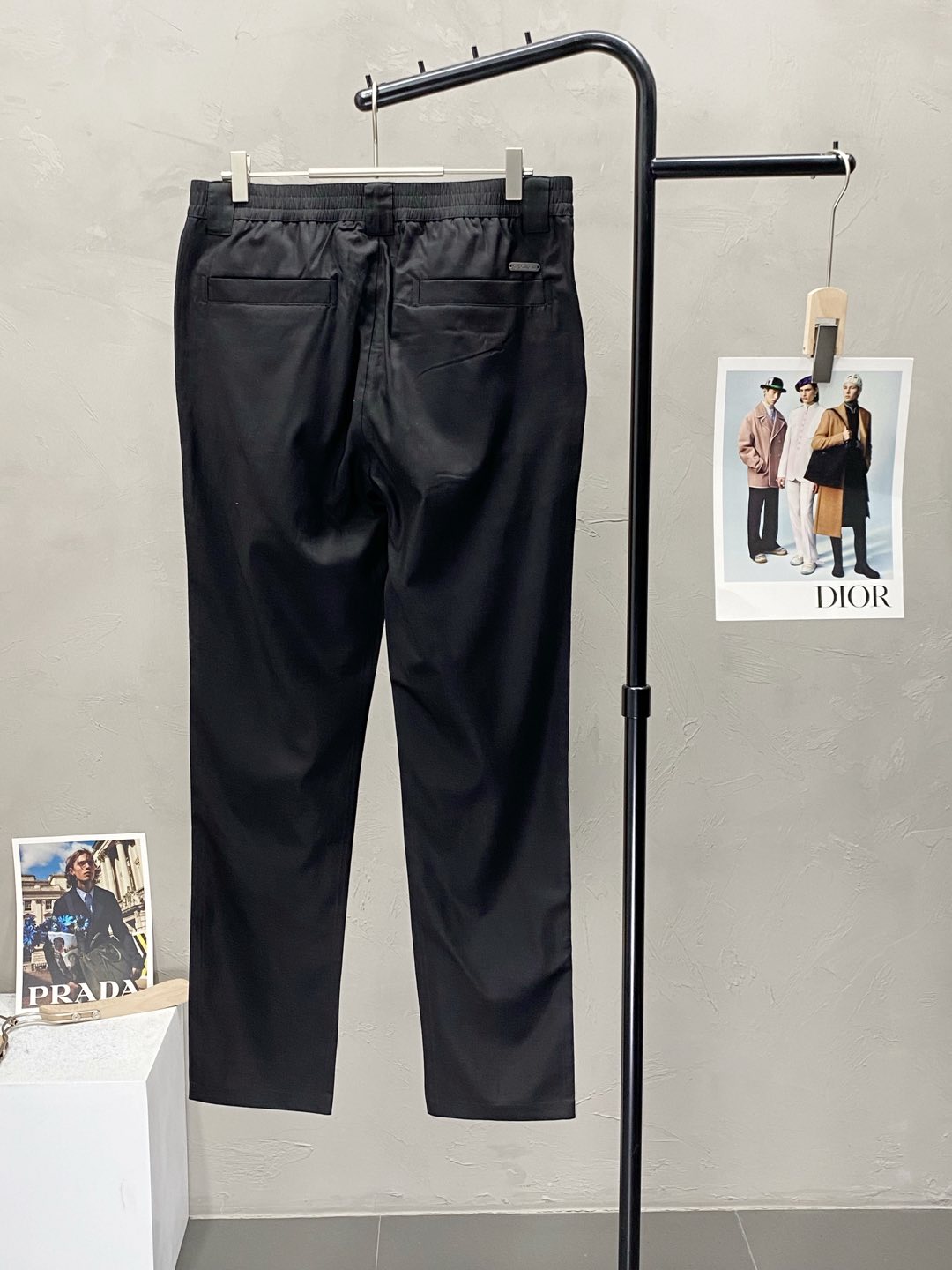  。lP🆕-Loro Piano诺悠翩雅💥独家专供新款休闲春秋休闲裤 高端版本！专柜 面料 透气舒适度高