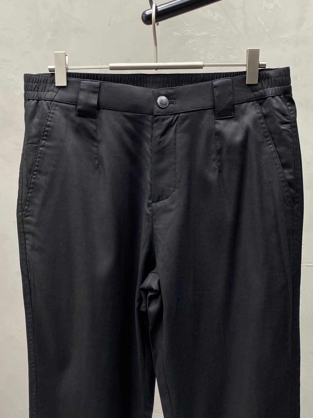  。lP🆕-Loro Piano诺悠翩雅💥独家专供新款休闲春秋休闲裤 高端版本！专柜 面料 透气舒适度高