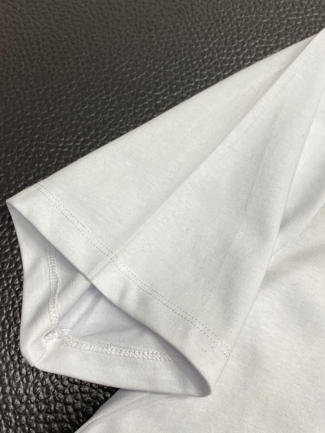    。Loewe罗意威💥独家专供新款原单男士休闲春夏短袖 高端  高端版本 时尚百搭爆款⚠️⚠️✨✨进