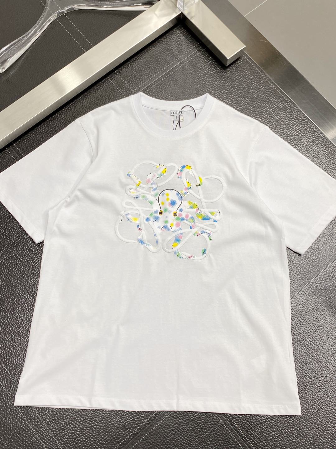    。Loewe罗意威💥独家专供新款原单男士休闲春夏短袖 高端  高端版本 时尚百搭爆款⚠️⚠️✨✨进