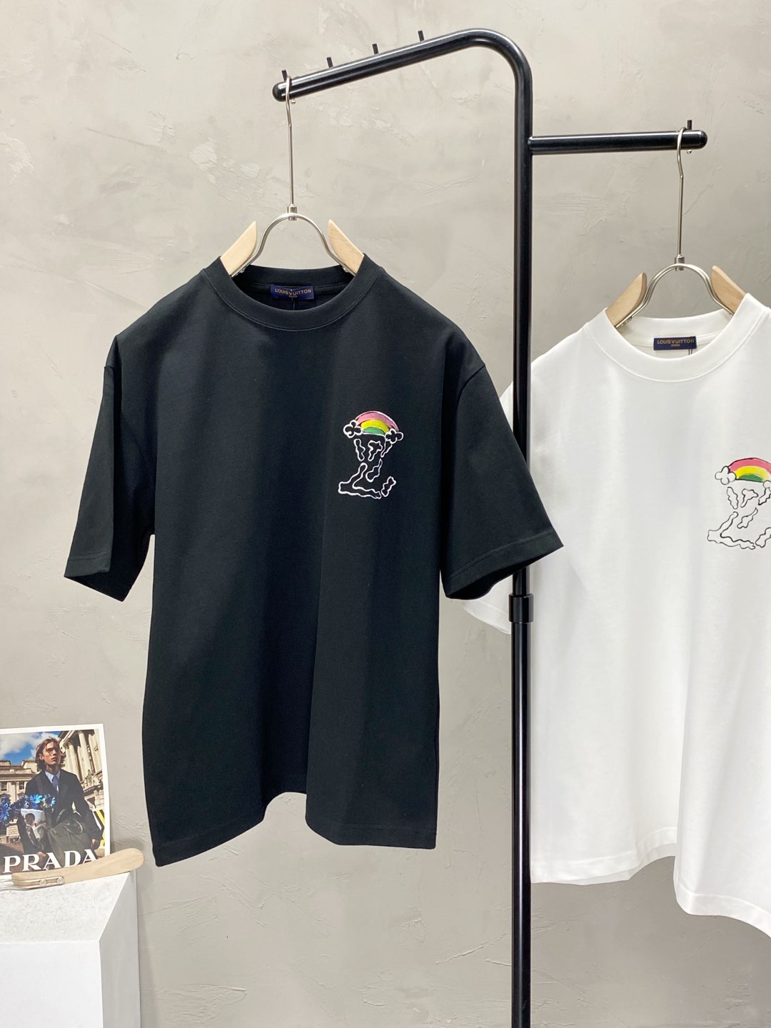    。Louis Vuitton路易威登💥独家专供新款原单男士休闲春夏短袖 高端  高端版本 时尚百搭