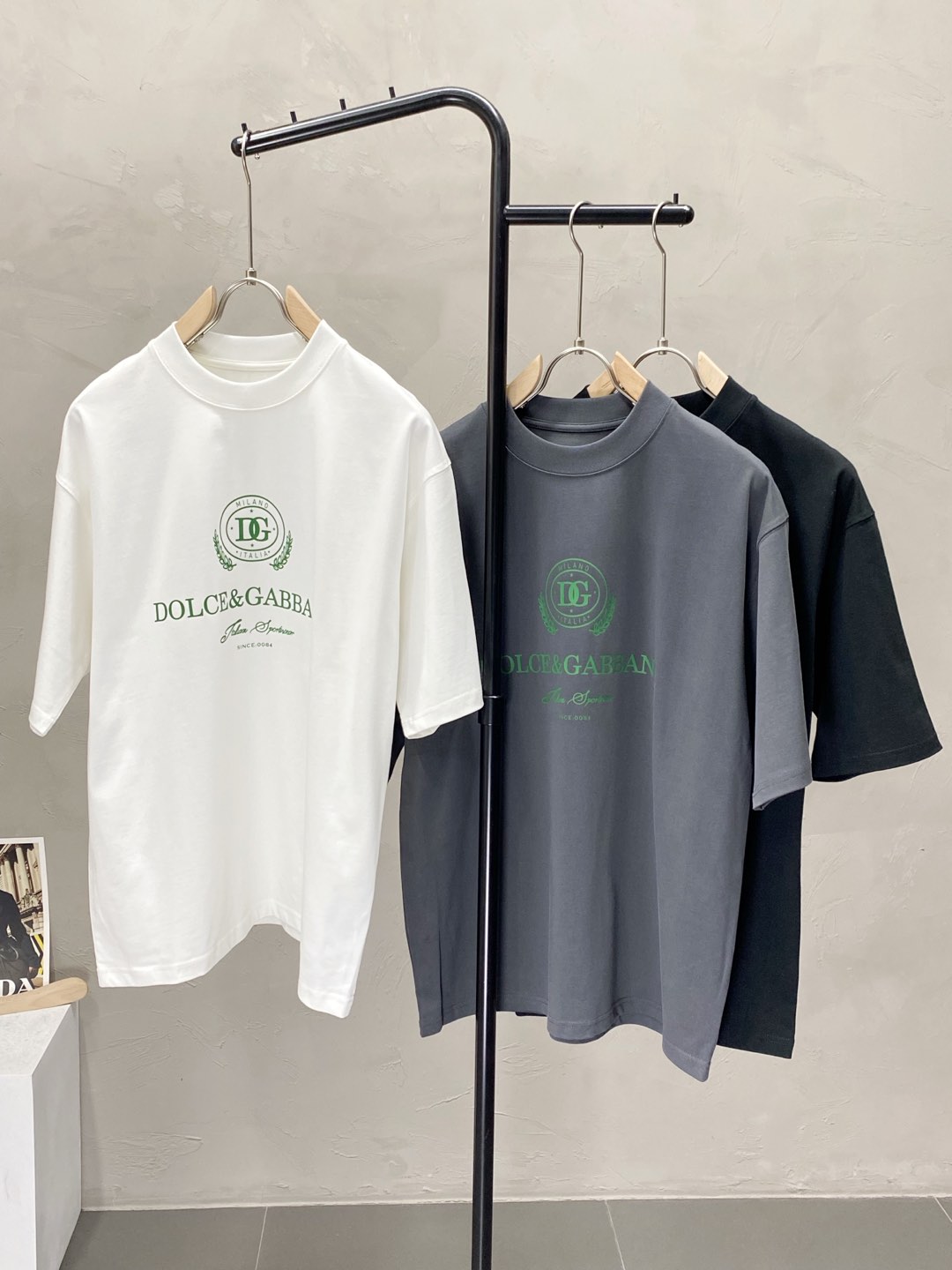 Dolce&Gabbana Men's Casual Short Sleeve T-Shirt - Premium Quality