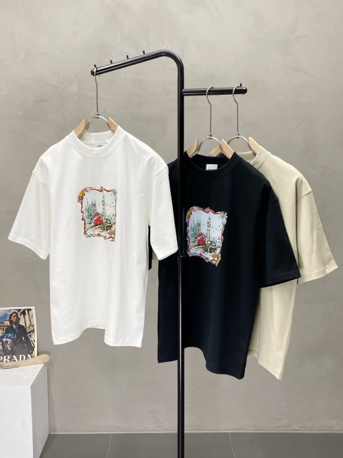 Burberry Men's Casual Short Sleeve T-Shirt With Landmark Graphic 1 Burberry Men's Casual Short Sleeve T-Shirt With Landmark Graphic