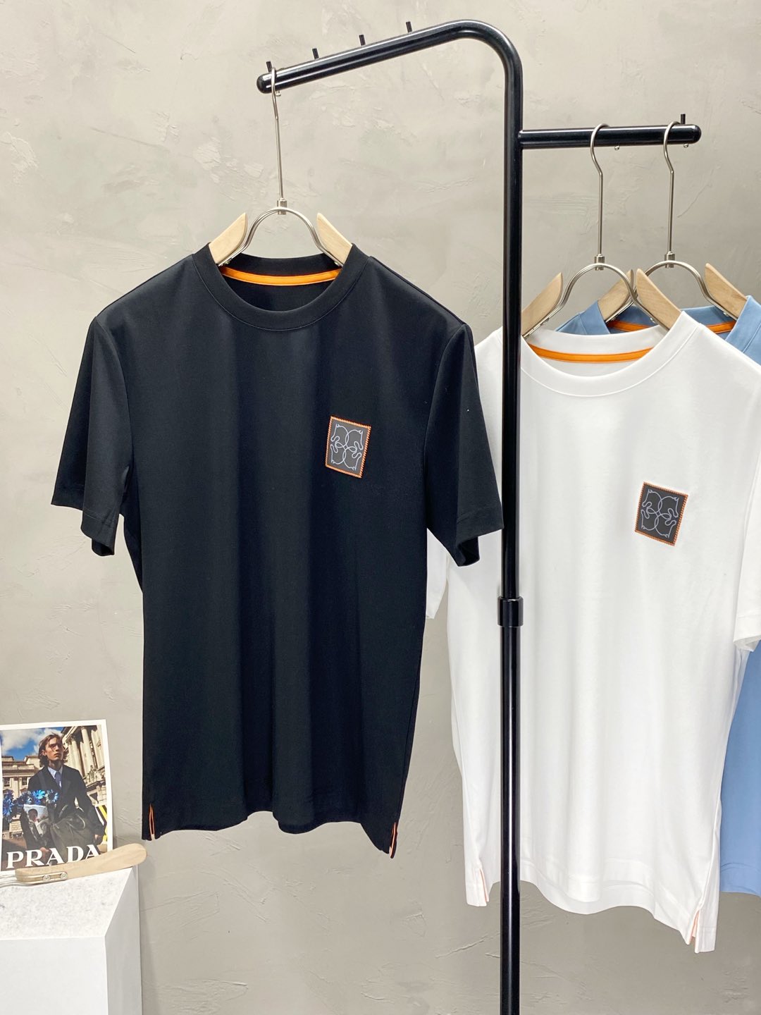  。HERMES爱马仕💥独家专供新款原单男士休闲短袖 高端定制 时尚百搭爆款⚠️⚠️✨✨进口面料 胸前l