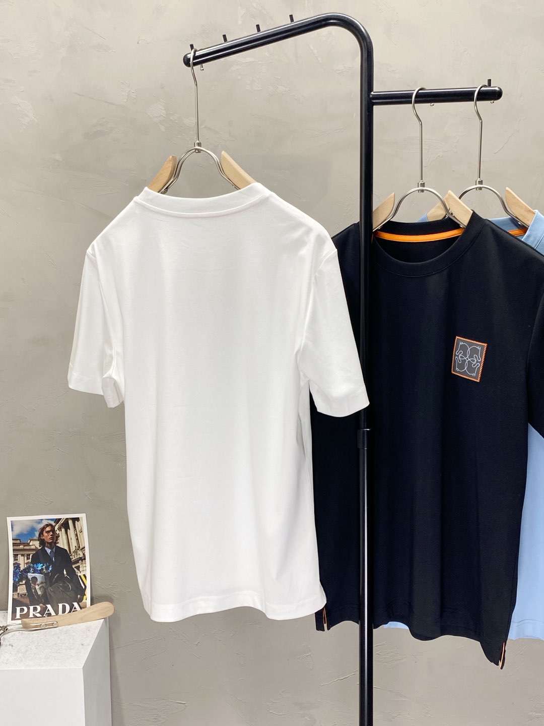  。HERMES爱马仕💥独家专供新款原单男士休闲短袖 高端定制 时尚百搭爆款⚠️⚠️✨✨进口面料 胸前l