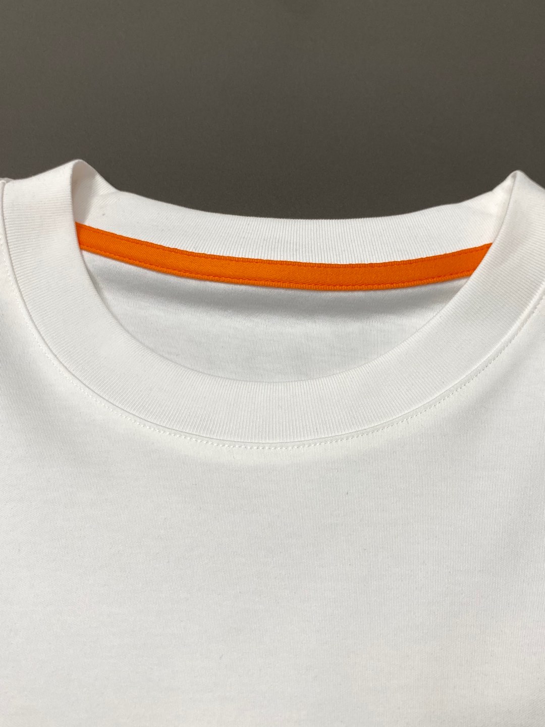  。HERMES爱马仕💥独家专供新款原单男士休闲短袖 高端定制 时尚百搭爆款⚠️⚠️✨✨进口面料 胸前l