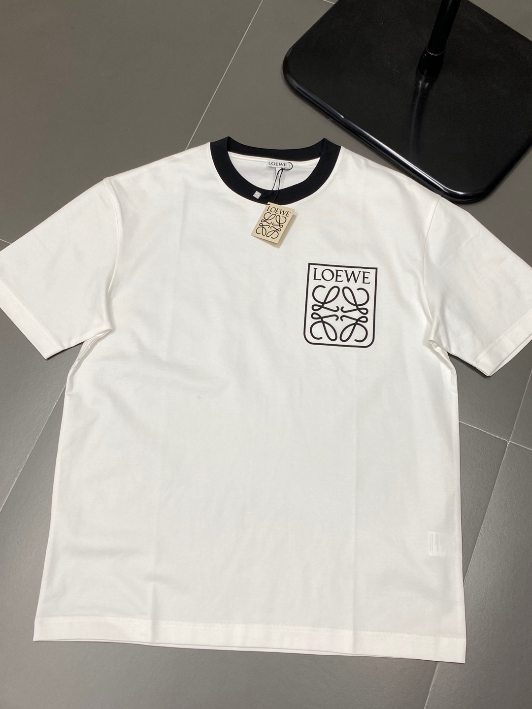  。Loewe罗意威💥独家专供新款原单男士休闲短袖 高端  高版本 时尚百搭爆款⚠️⚠️✨✨进口面料 手