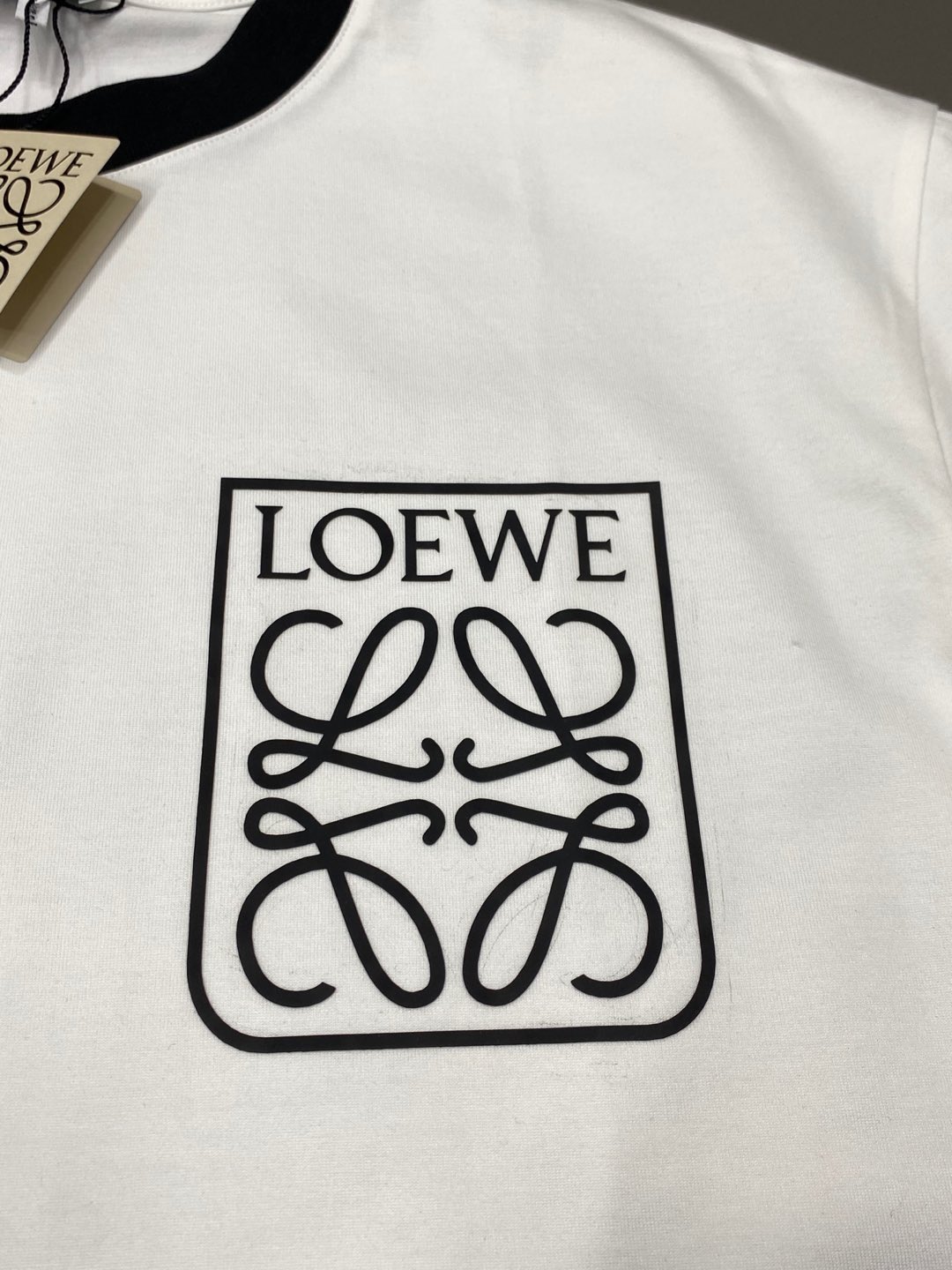  。Loewe罗意威💥独家专供新款原单男士休闲短袖 高端  高版本 时尚百搭爆款⚠️⚠️✨✨进口面料 手