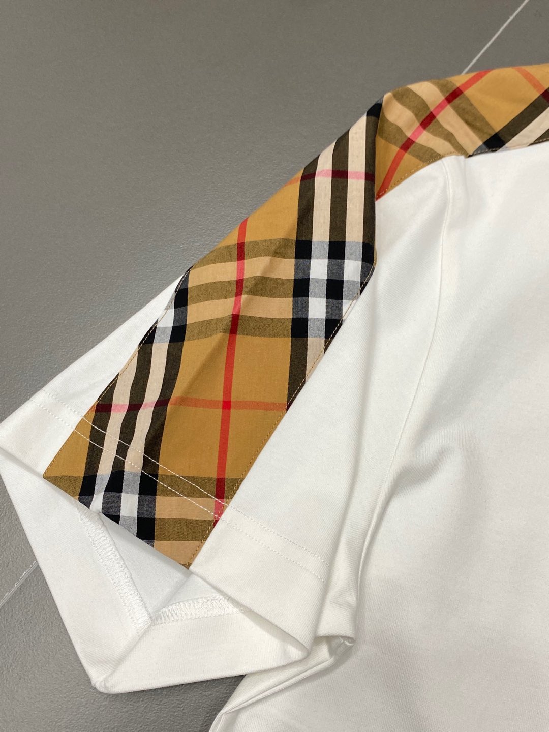  。Burberry巴宝莉💥独家专供新款原单男士休闲短袖 高端  高版本 时尚百搭爆款⚠️⚠️✨✨进口面