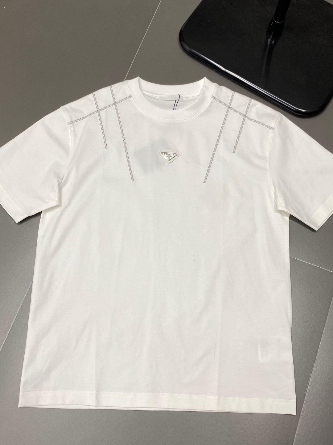  。Prada普拉达💥独家专供新款原单男士休闲短袖 高端  高版本 时尚百搭爆款⚠️⚠️✨✨进口面料 手