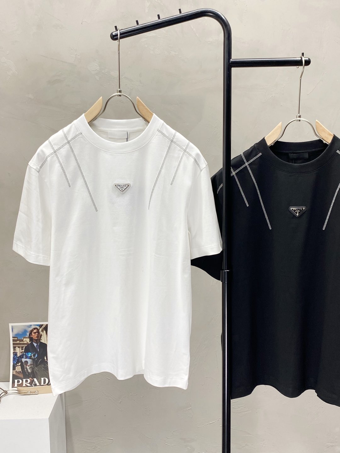  。Prada普拉达💥独家专供新款原单男士休闲短袖 高端  高版本 时尚百搭爆款⚠️⚠️✨✨进口面料 手
