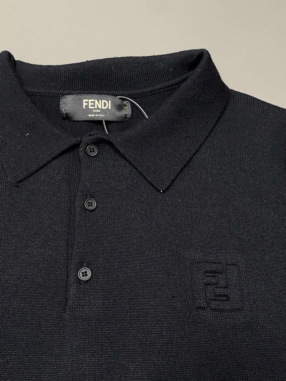    。FENDI芬迪💥独家专供新款原单男士休闲春夏针织短袖。高端  高版本 时尚百搭爆款⚠️⚠️✨✨进