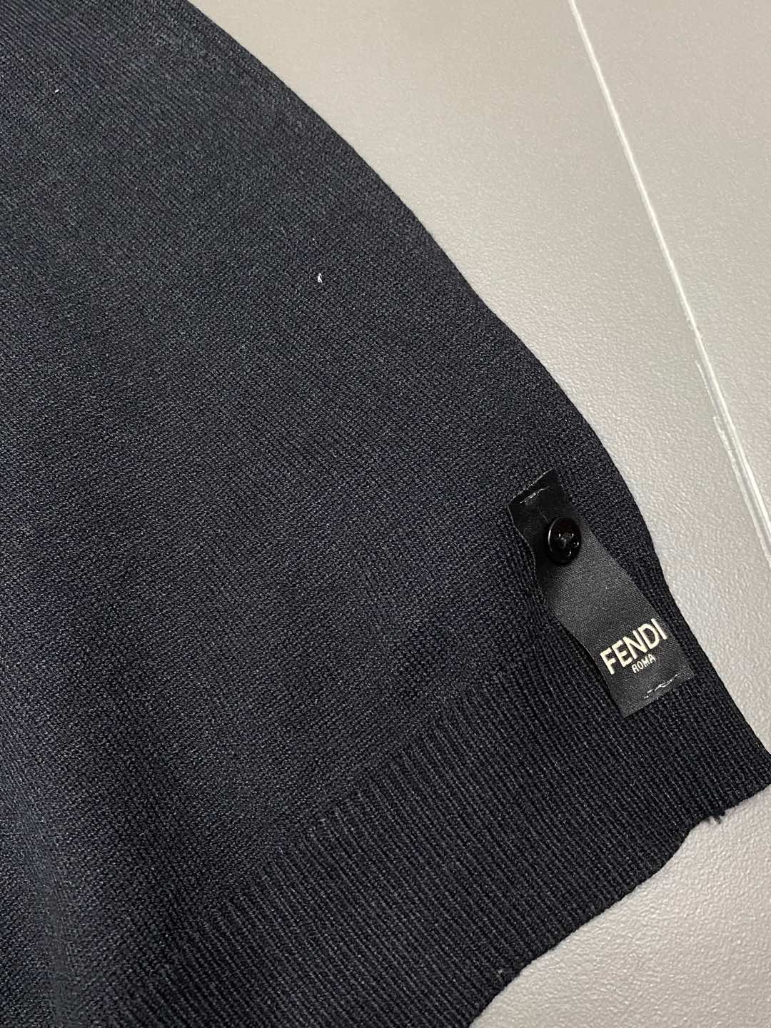    。FENDI芬迪💥独家专供新款原单男士休闲春夏针织短袖。高端  高版本 时尚百搭爆款⚠️⚠️✨✨进
