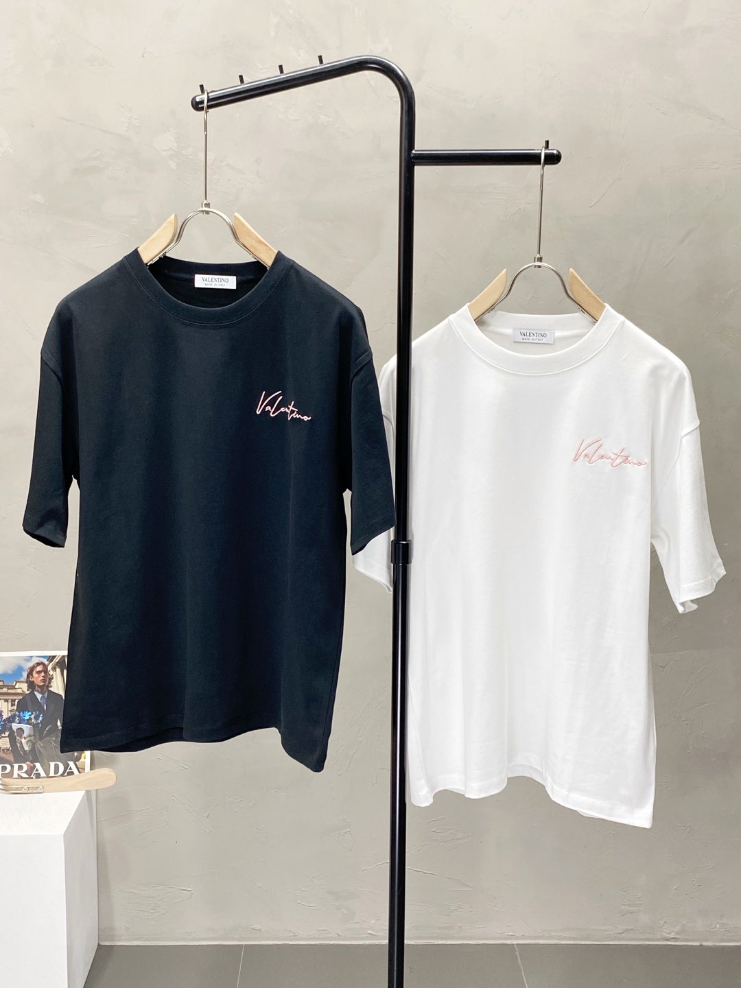    。VALENTINO华伦天奴💥独家专供新款原单男士休闲春夏短袖 高端  高端版本 时尚百搭爆款⚠️