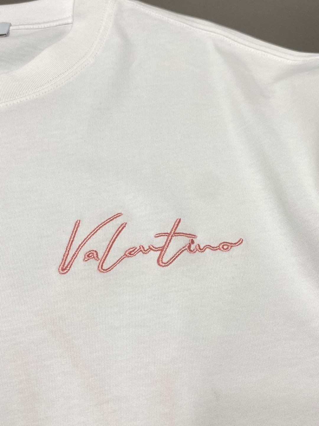    。VALENTINO华伦天奴💥独家专供新款原单男士休闲春夏短袖 高端  高端版本 时尚百搭爆款⚠️