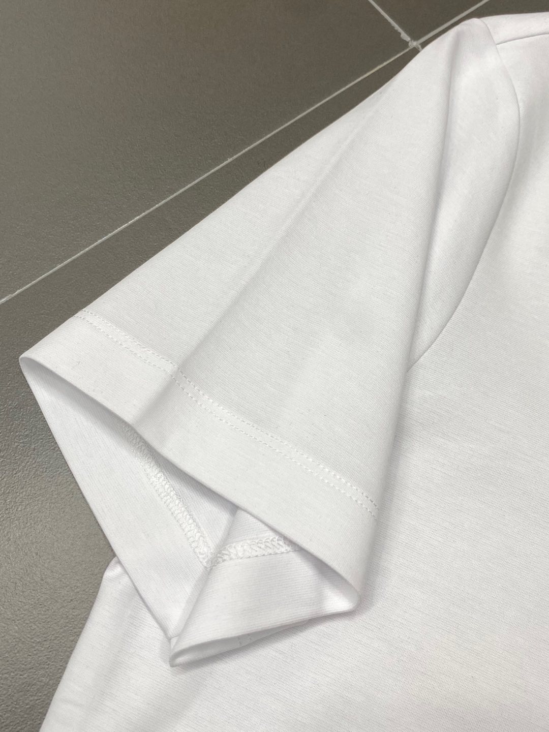    。lP🆕-Loro Piano诺悠翩雅💥独家专供新款原单男士休闲春夏短袖 高端  高端版本 时尚百