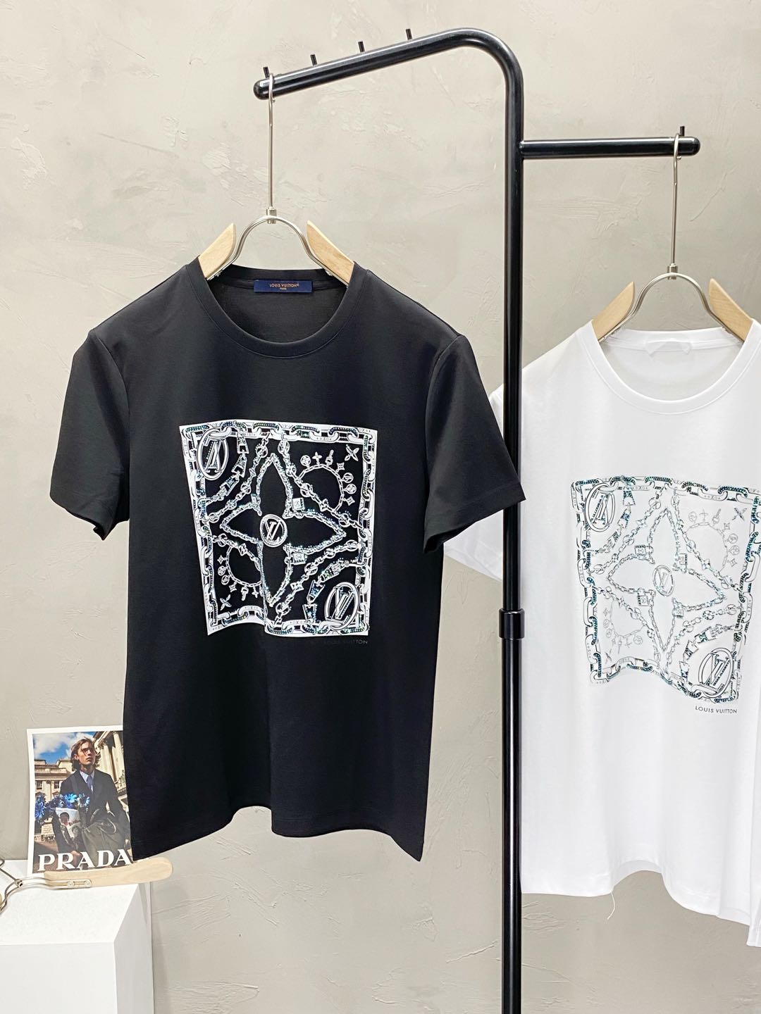    。Louis Vuitton路易威登💥独家专供新款原单男士休闲春夏短袖 高端  高端版本 时尚百搭