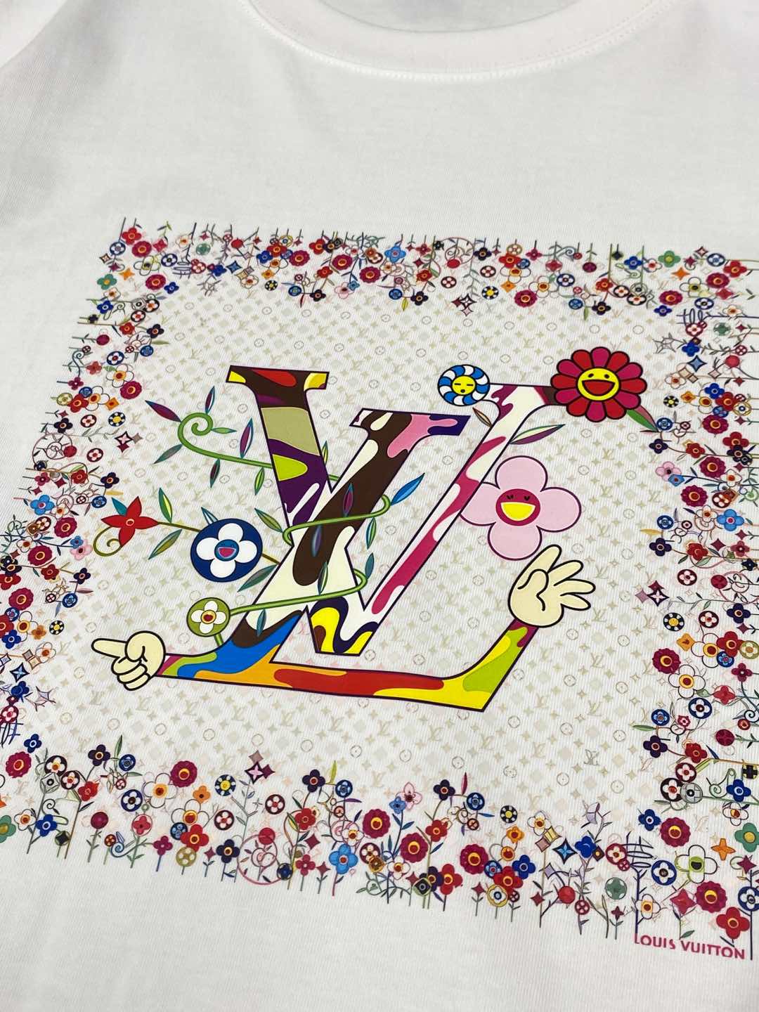    。Louis Vuitton路易威登💥独家专供新款原单男士休闲春夏短袖 高端  高端版本 时尚百搭