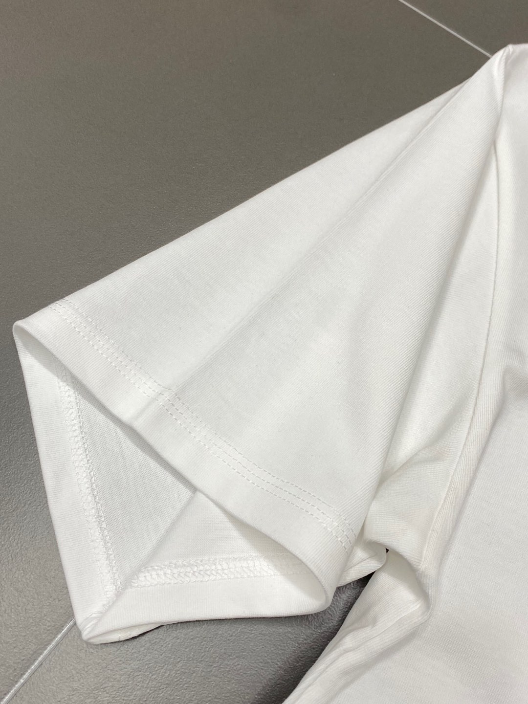    。Louis Vuitton路易威登💥独家专供新款原单男士休闲春夏短袖 高端  高端版本 时尚百搭