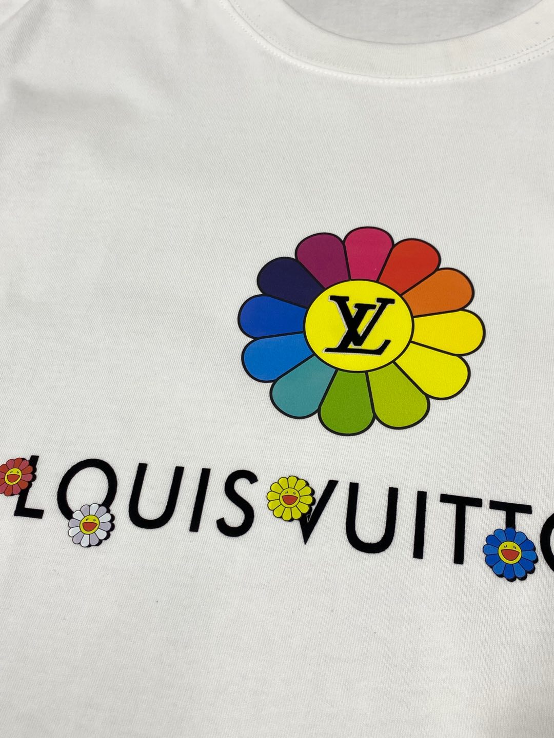    。Louis Vuitton路易威登💥独家专供新款原单男士休闲春夏短袖 高端  高端版本 时尚百搭