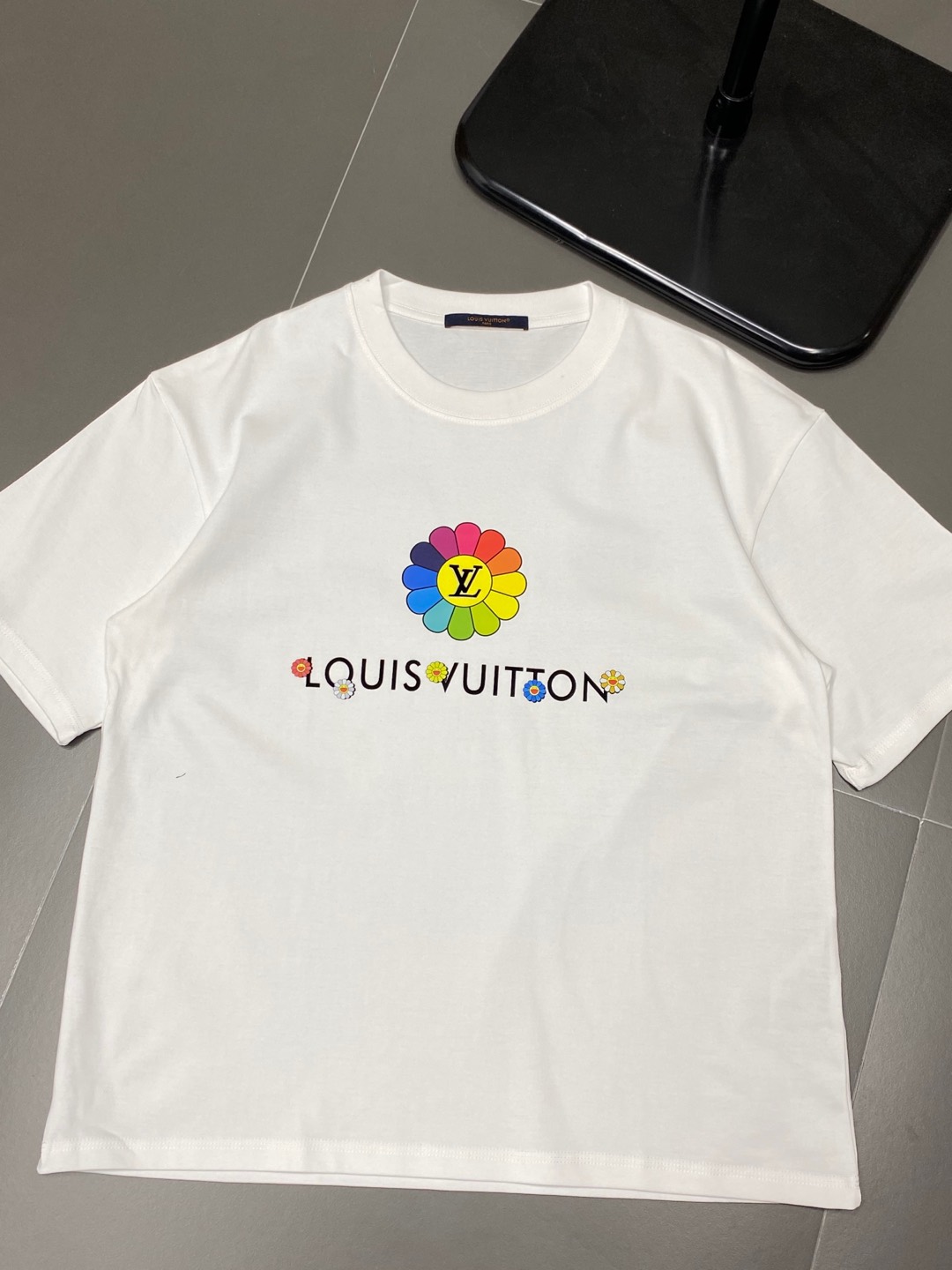    。Louis Vuitton路易威登💥独家专供新款原单男士休闲春夏短袖 高端  高端版本 时尚百搭