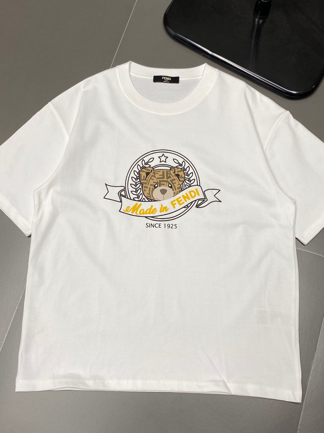    。FENDI芬迪💥独家专供新款原单男士休闲春夏短袖 高端  高端版本 时尚百搭爆款⚠️⚠️✨✨进口