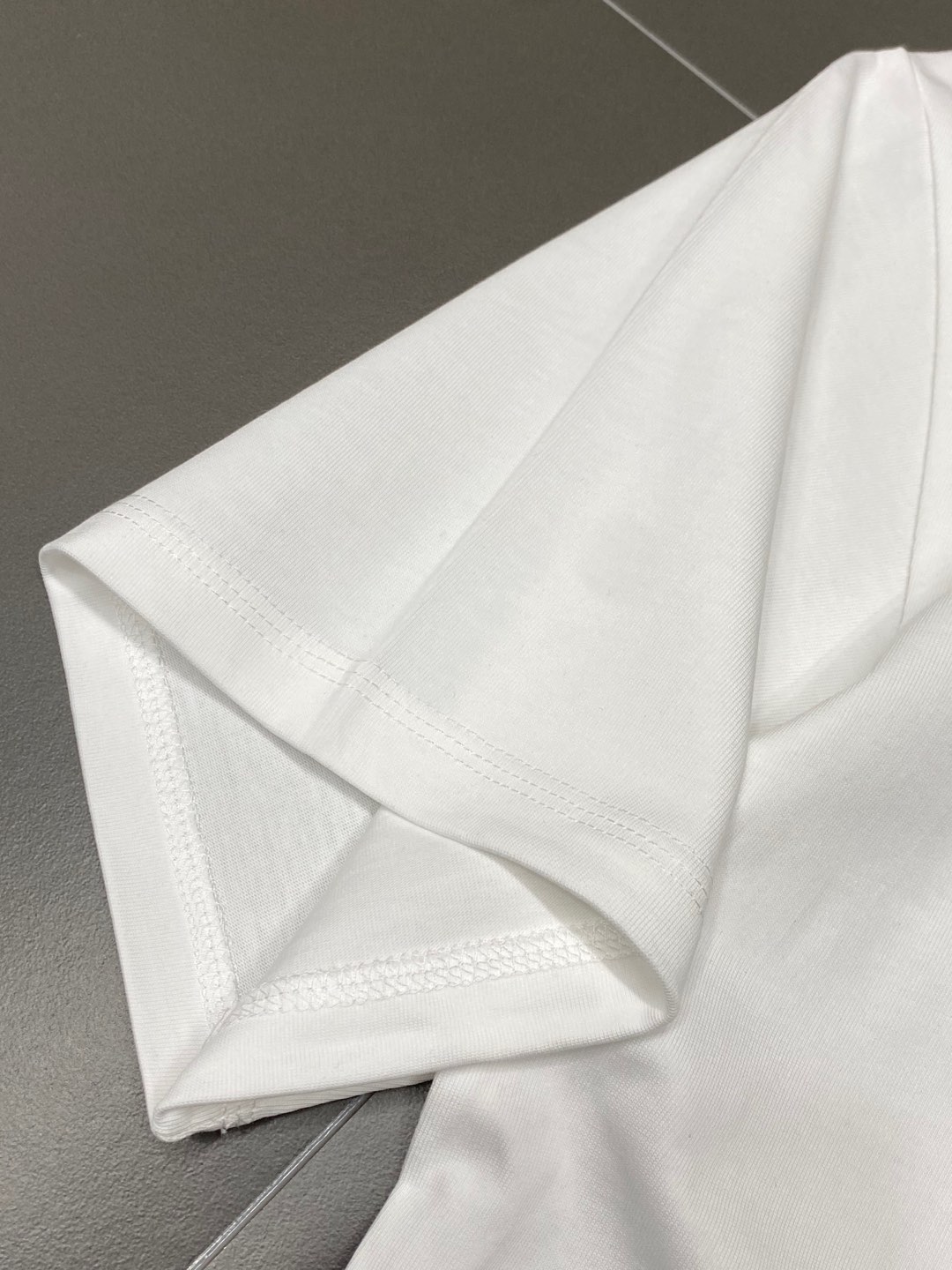    。FENDI芬迪💥独家专供新款原单男士休闲春夏短袖 高端  高端版本 时尚百搭爆款⚠️⚠️✨✨进口