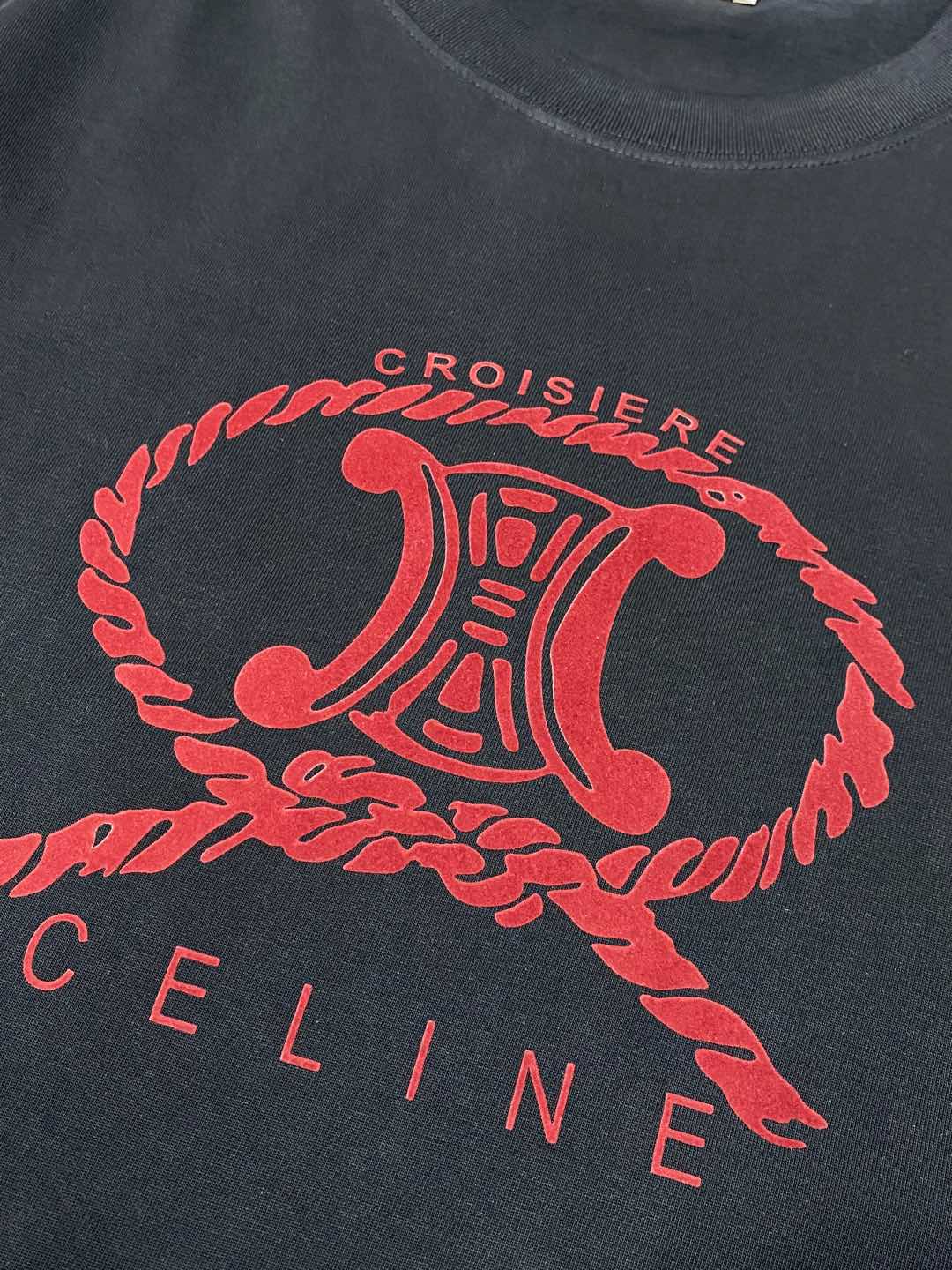    。CELINE赛琳💥独家专供新款原单男士休闲春夏短袖 高端  高端版本 时尚百搭爆款⚠️⚠️✨✨进