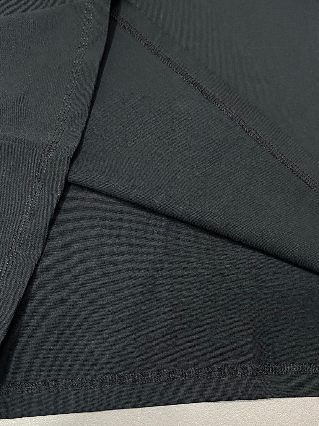    。Prada普拉达💥独家专供新款原单男士休闲春夏短袖 高端  高端版本 时尚百搭爆款⚠️⚠️✨✨进