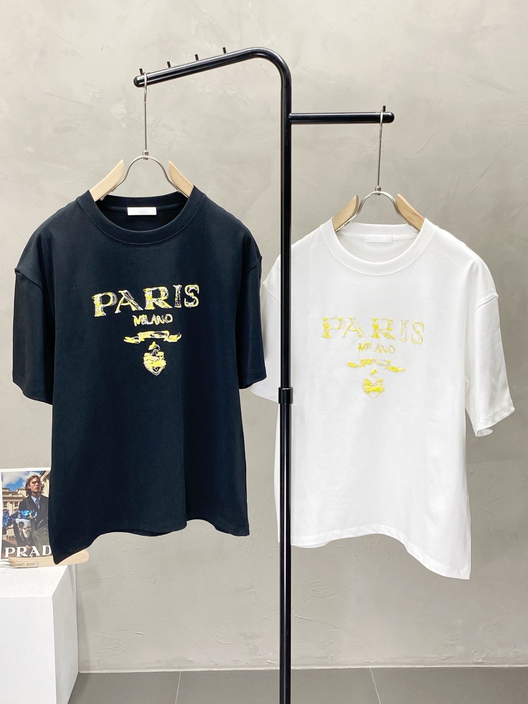    。Prada普拉达💥独家专供新款原单男士休闲春夏短袖 高端  高端版本 时尚百搭爆款⚠️⚠️✨✨进