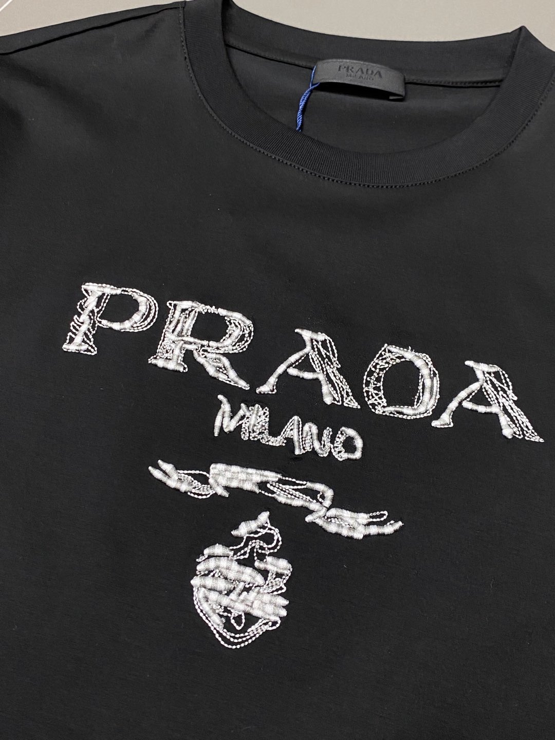  。Prada普拉达💥独家专供新款原单男士休闲短袖 高端  高版本 时尚百搭爆款⚠️⚠️✨✨进口面料 手