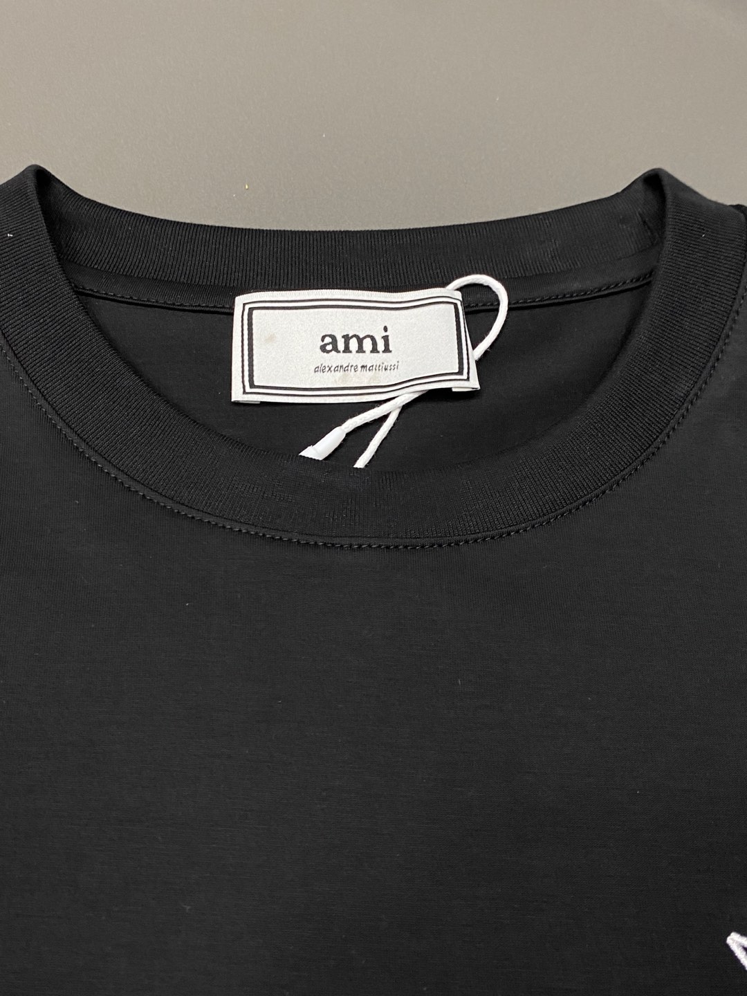  。Ami💥独家专供新款原单男士休闲短袖 高端  高版本 时尚百搭爆款⚠️⚠️✨✨进口面料 手感超柔软细