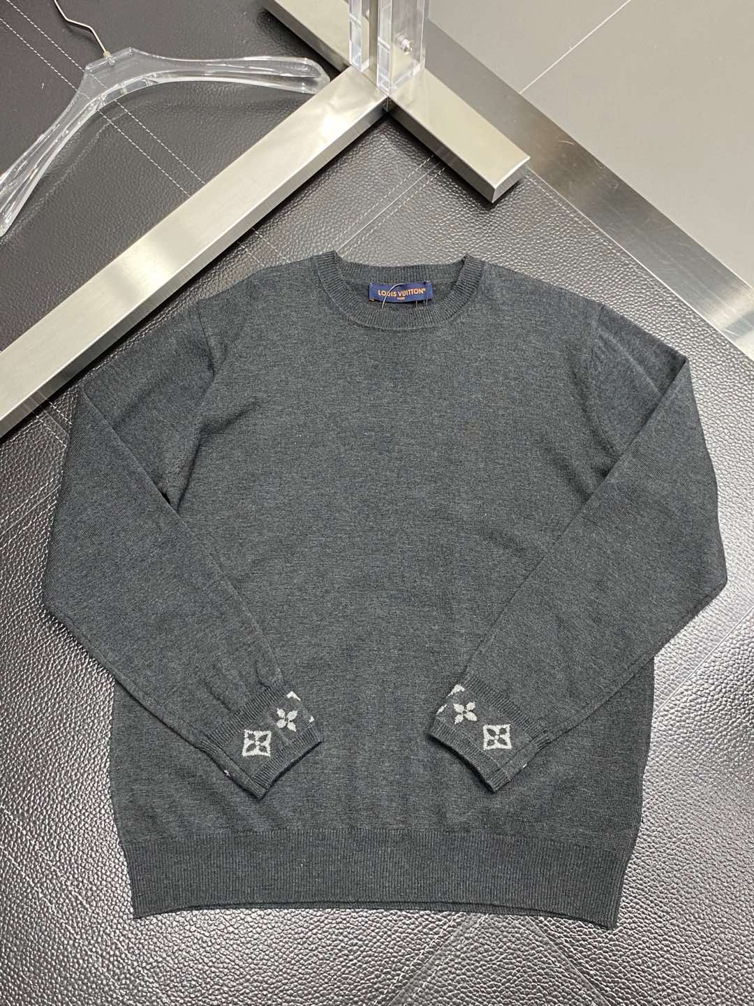  。Louis Vuitton路易威登💥独家专供新款原单男士休闲秋冬毛衣。高端定制 高版本 时尚百搭爆款