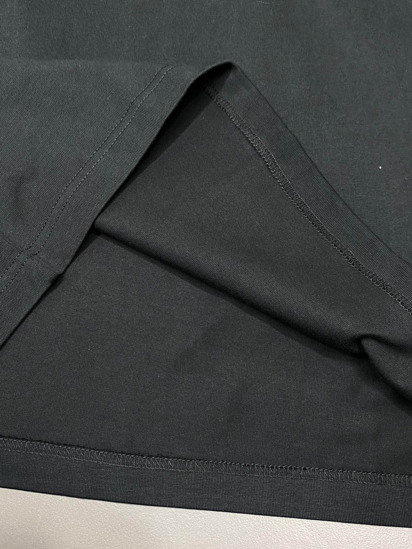    。Moncler蒙口💥独家专供新款原单男士休闲春夏短袖 高端  高端版本 时尚百搭爆款⚠️⚠️✨✨