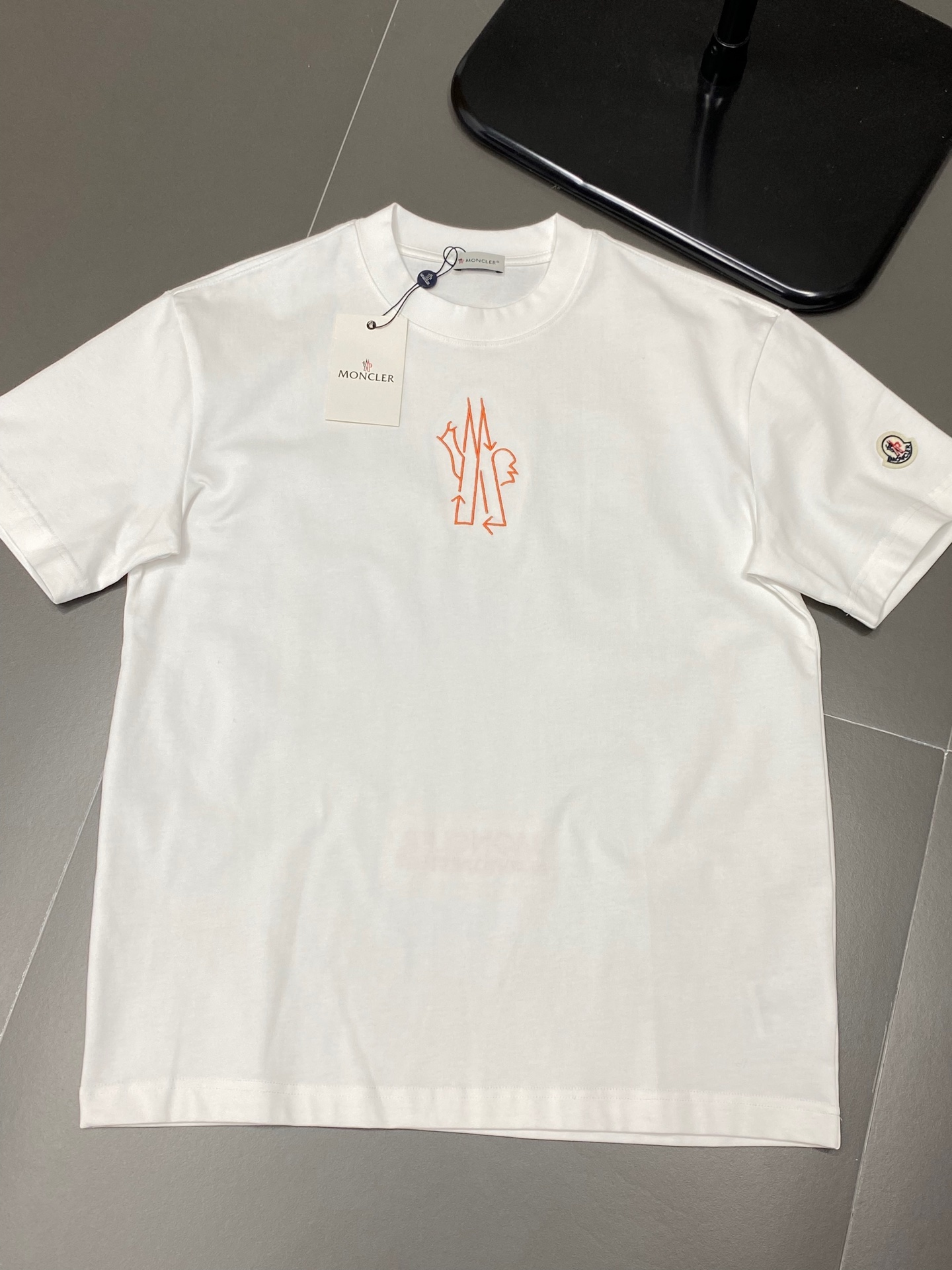    。Moncler蒙口💥独家专供新款原单男士休闲春夏短袖 高端  高端版本 时尚百搭爆款⚠️⚠️✨✨