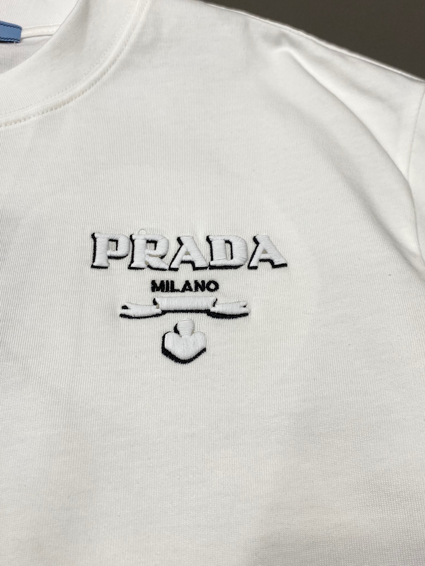  。Prada普拉达💥独家专供新款原单男士休闲春夏短袖 高端定制 高端版本 时尚百搭爆款⚠️⚠️✨✨进口