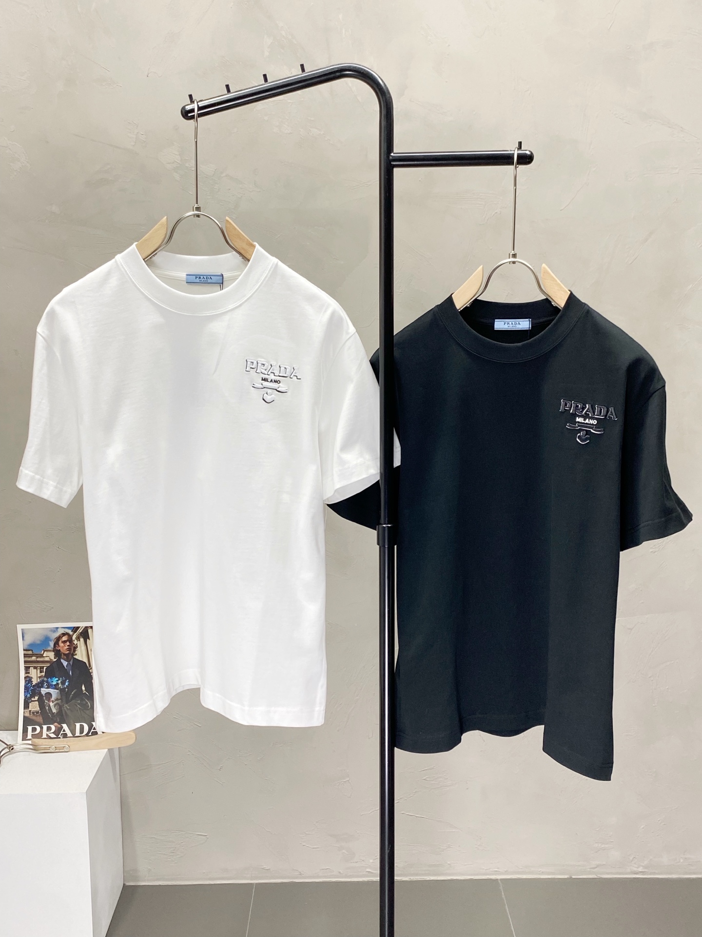 。Prada普拉达💥独家专供新款原单男士休闲春夏短袖 高端定制 高端版本 时尚百搭爆款⚠️⚠️✨✨进口