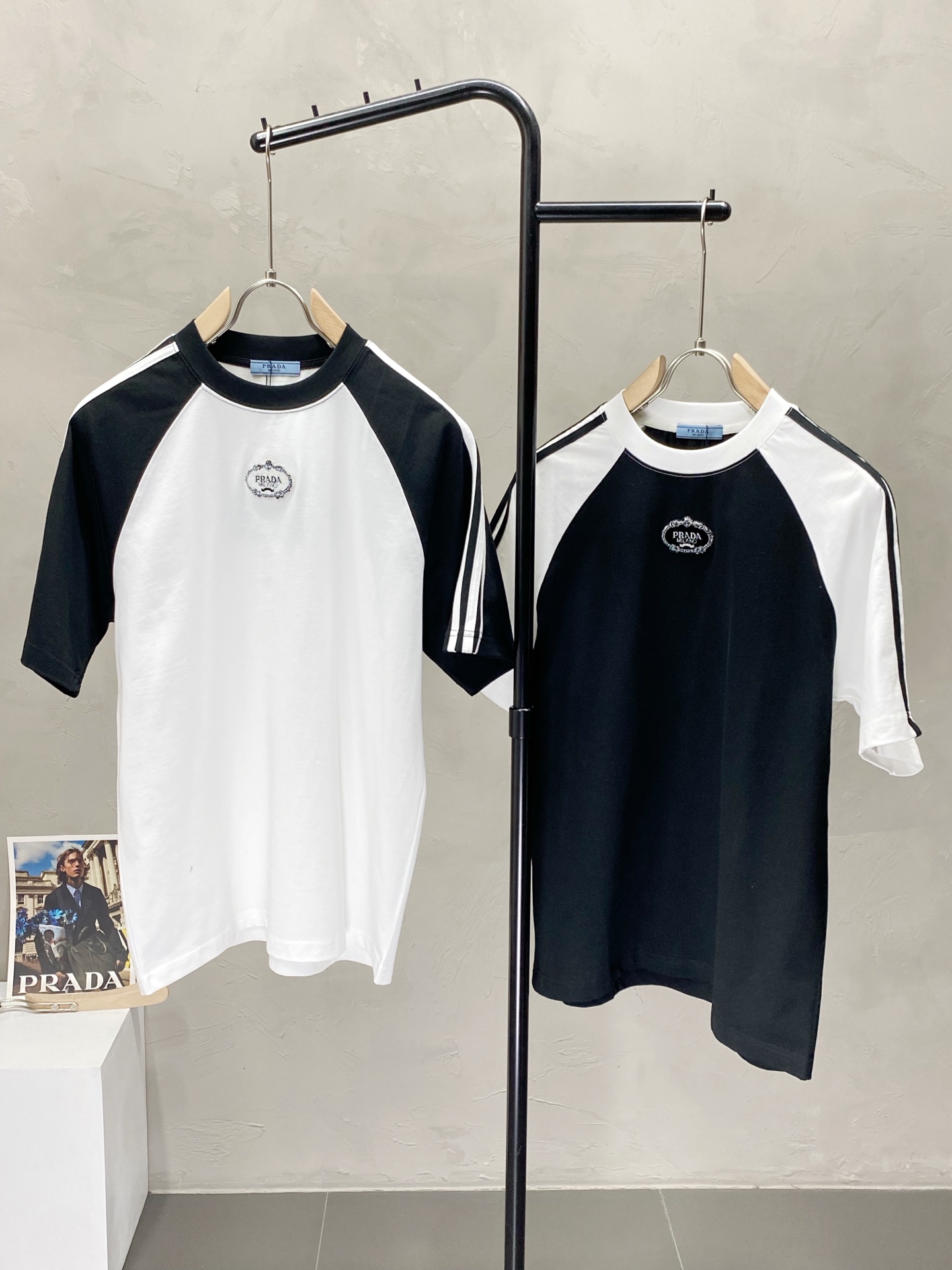  。Prada普拉达💥独家专供新款原单男士休闲春夏短袖 高端定制 高端版本 时尚百搭爆款⚠️⚠️✨✨进口