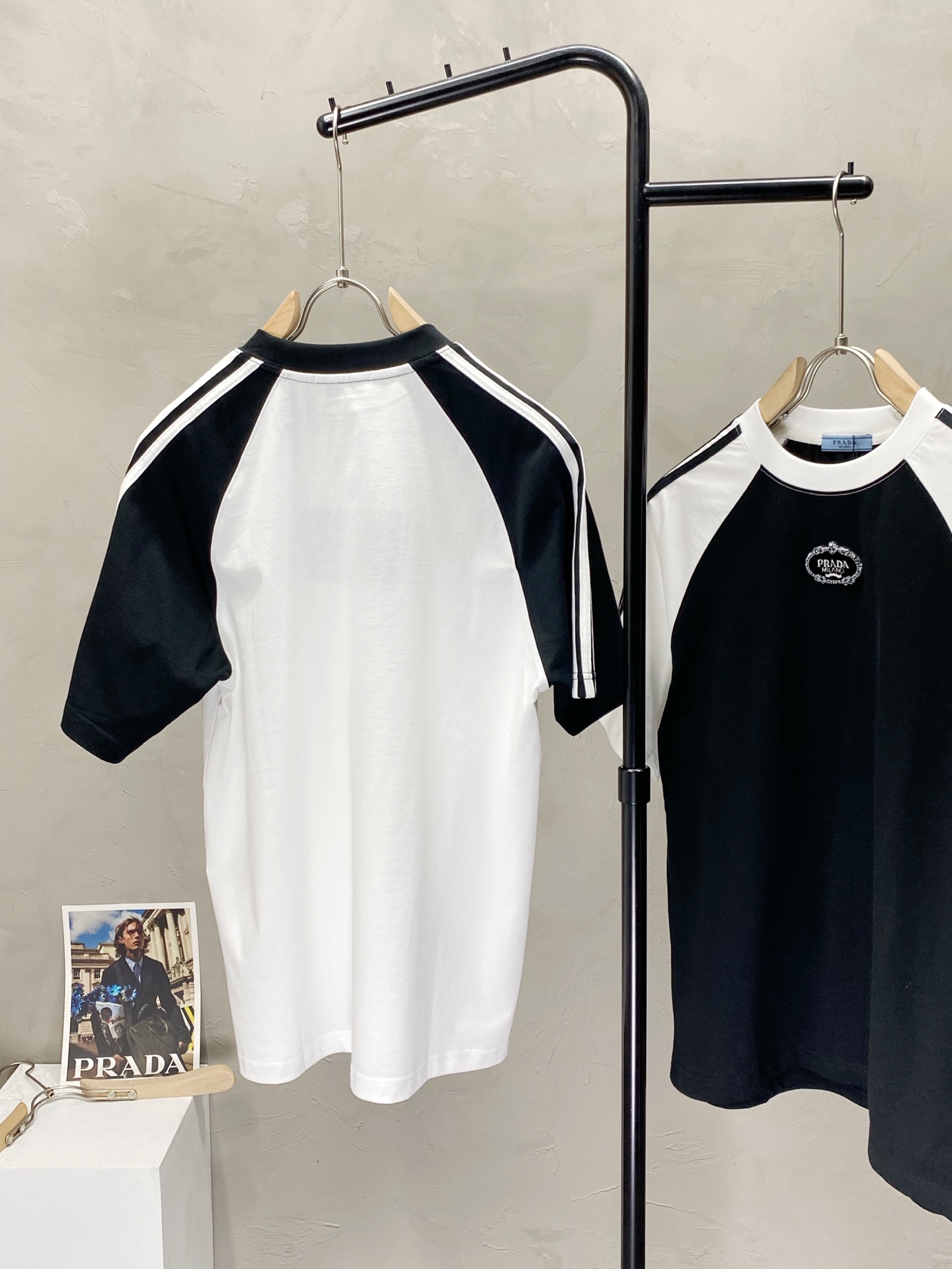  。Prada普拉达💥独家专供新款原单男士休闲春夏短袖 高端定制 高端版本 时尚百搭爆款⚠️⚠️✨✨进口