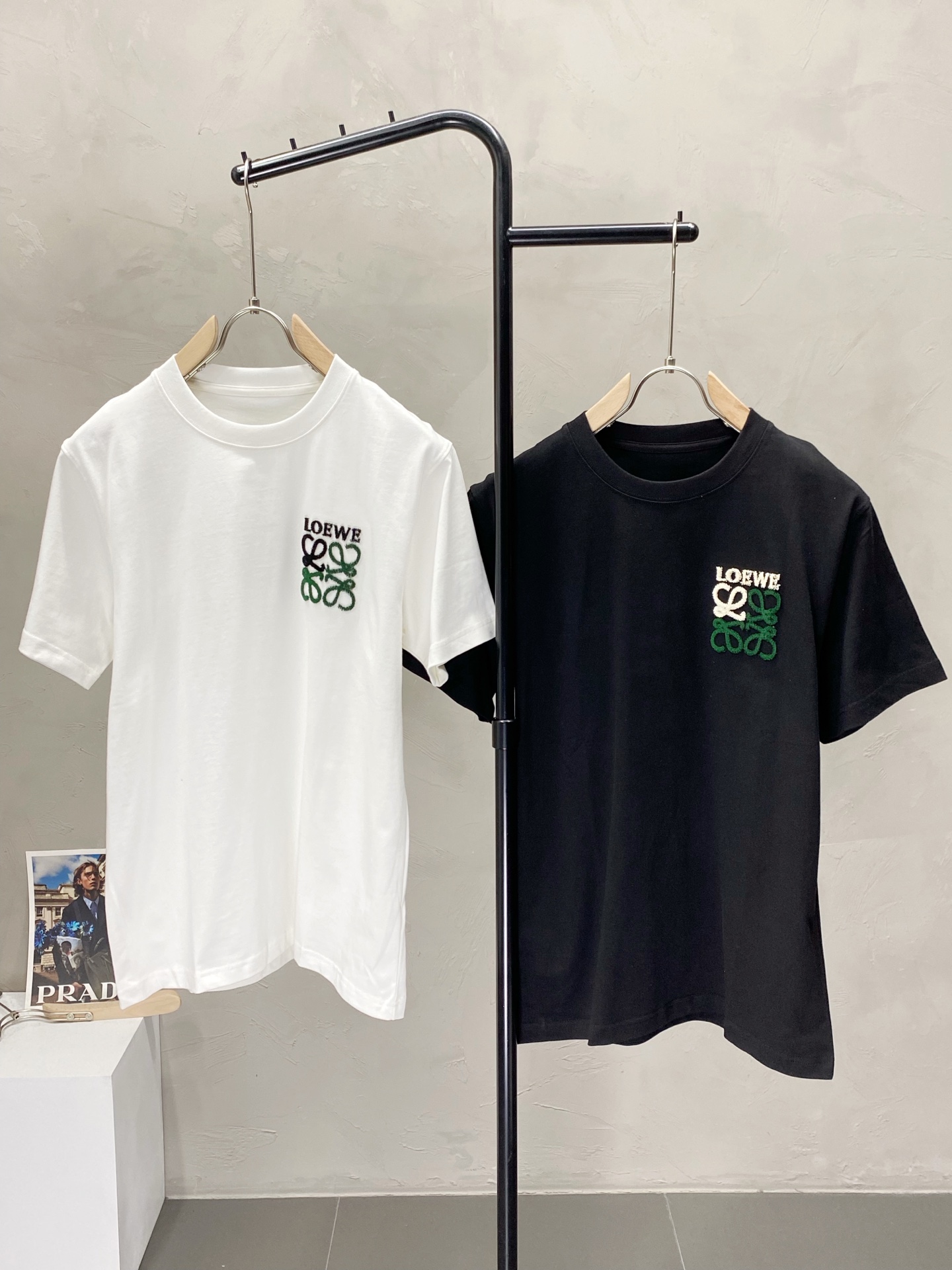  。Loewe罗意威💥独家专供新款原单男士休闲春夏短袖 高端定制 高端版本 时尚百搭爆款⚠️⚠️✨✨进口