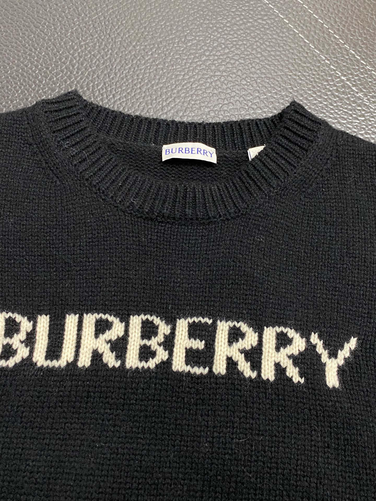  。Burberry巴宝莉💥独家专供新款原单男士休闲秋冬毛衣。高端定制 高版本 时尚百搭爆款⚠️⚠️✨✨