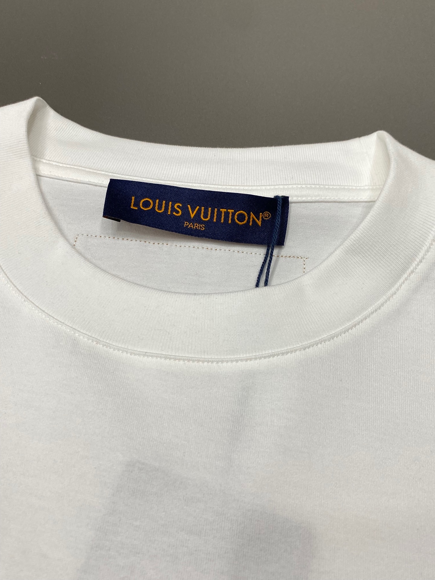  。Louis Vuitton路易威登💥独家专供新款原单男士休闲短袖 高端定制 高版本 时尚百搭爆款⚠️