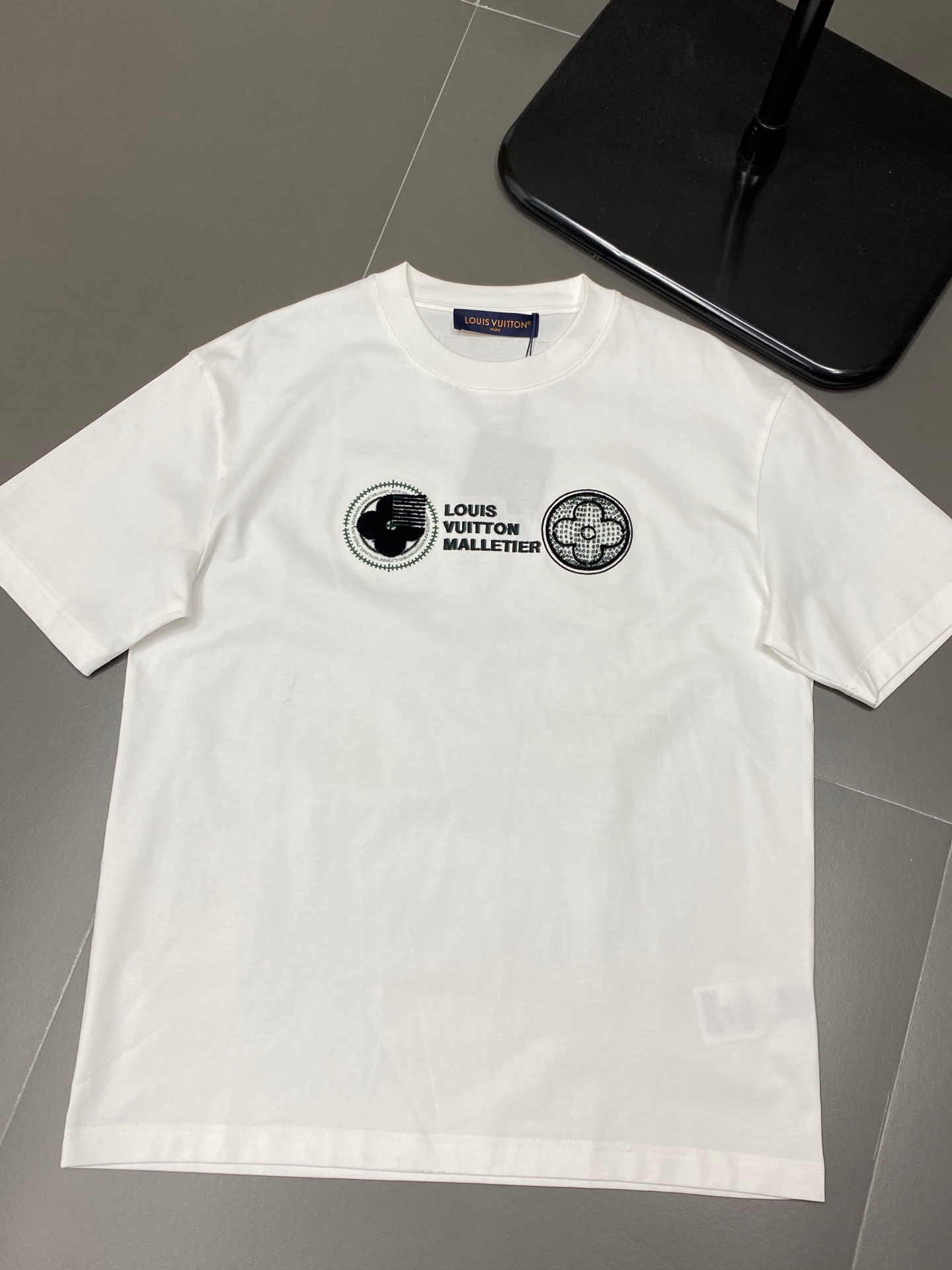  。Louis Vuitton路易威登💥独家专供新款原单男士休闲短袖 高端定制 高版本 时尚百搭爆款⚠️