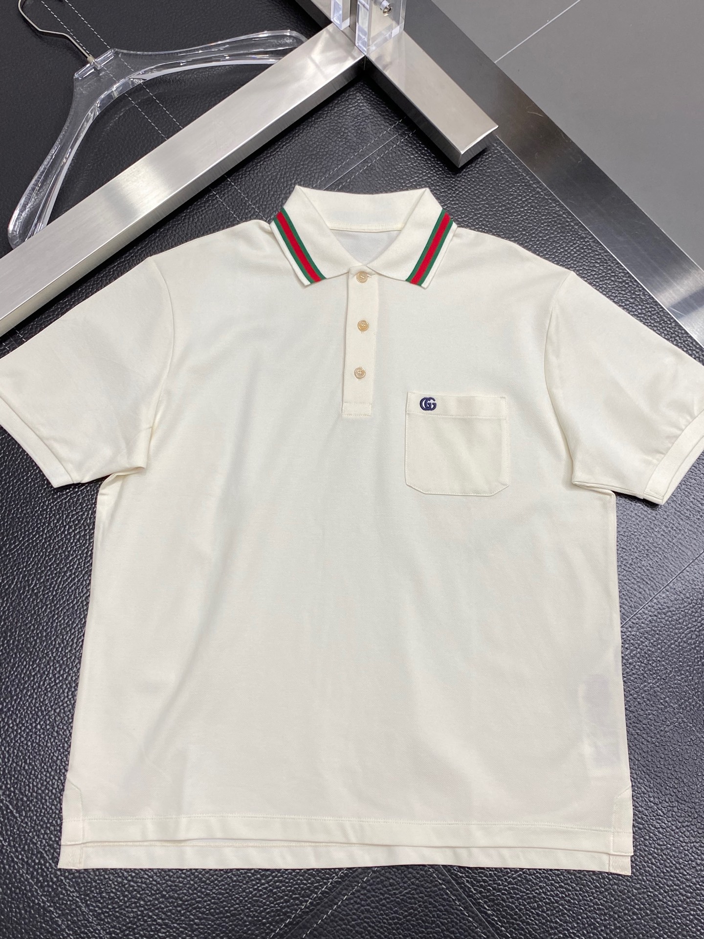  。Gucci古驰💥独家专供新款原单男士休闲翻领短袖 高端  高端版本 时尚百搭爆款⚠️⚠️✨✨进口面料