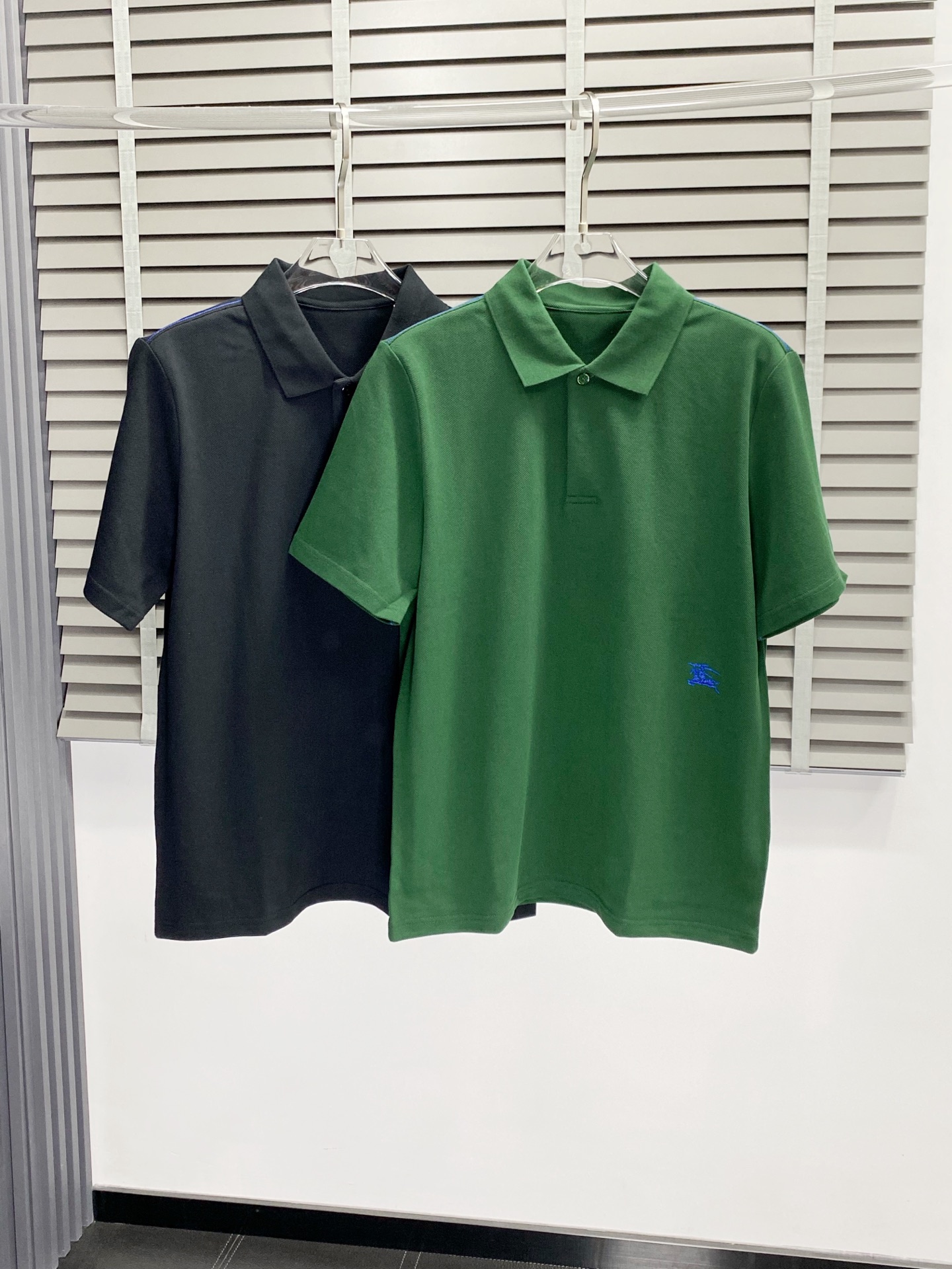  。Burberry巴宝莉💥独家专供新款原单男士休闲翻领短袖 高端  高端版本 时尚百搭爆款⚠️⚠️✨✨