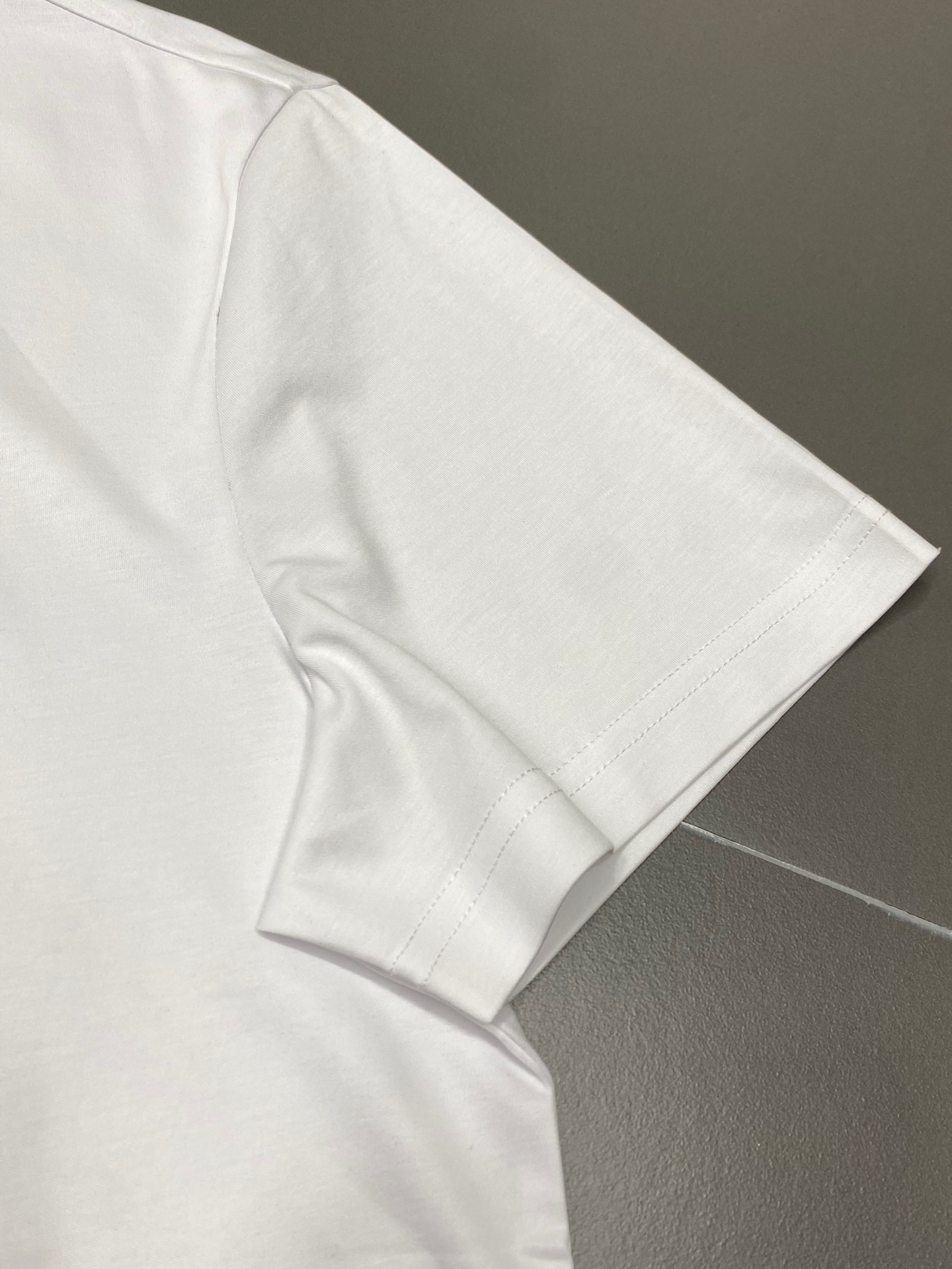  。KITON💥独家专供新款原单男士休闲短袖 高端  高端版本 时尚百搭爆款⚠️⚠️✨✨进口面料 手感超