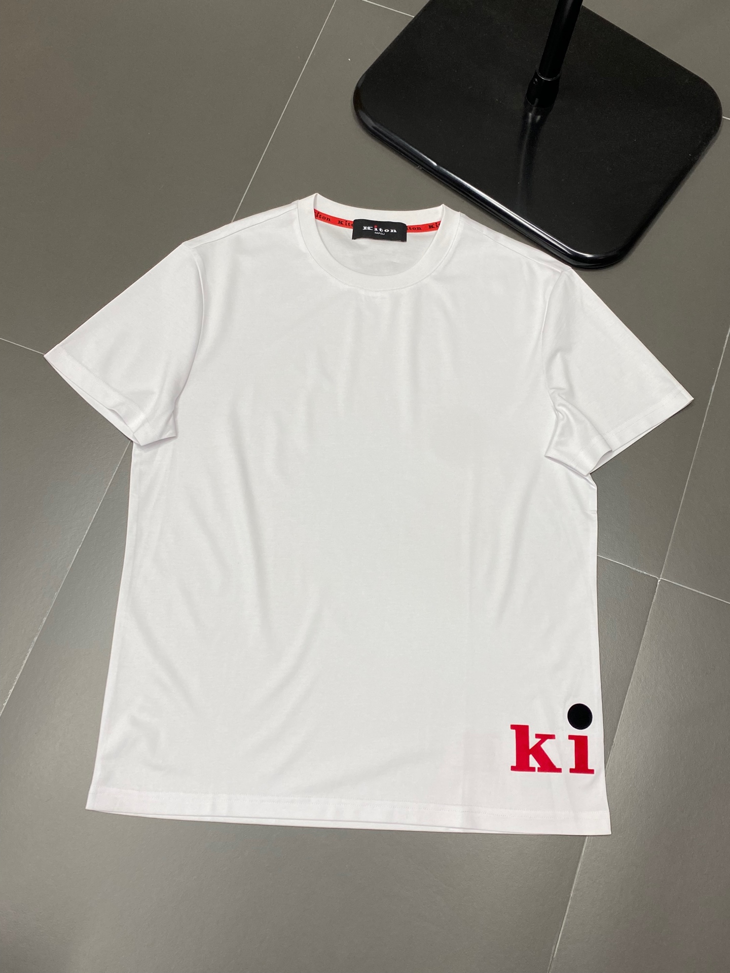  。KITON💥独家专供新款原单男士休闲短袖 高端  高端版本 时尚百搭爆款⚠️⚠️✨✨进口面料 手感超