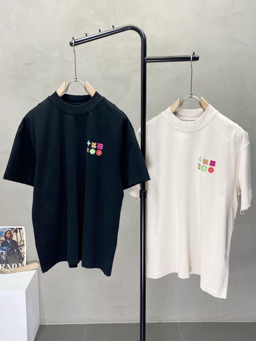 Louis Vuitton Men's Casual Short Sleeve T-Shirt - Premium Quality 1 Louis Vuitton Men's Casual Short Sleeve T-Shirt - Premium Quality