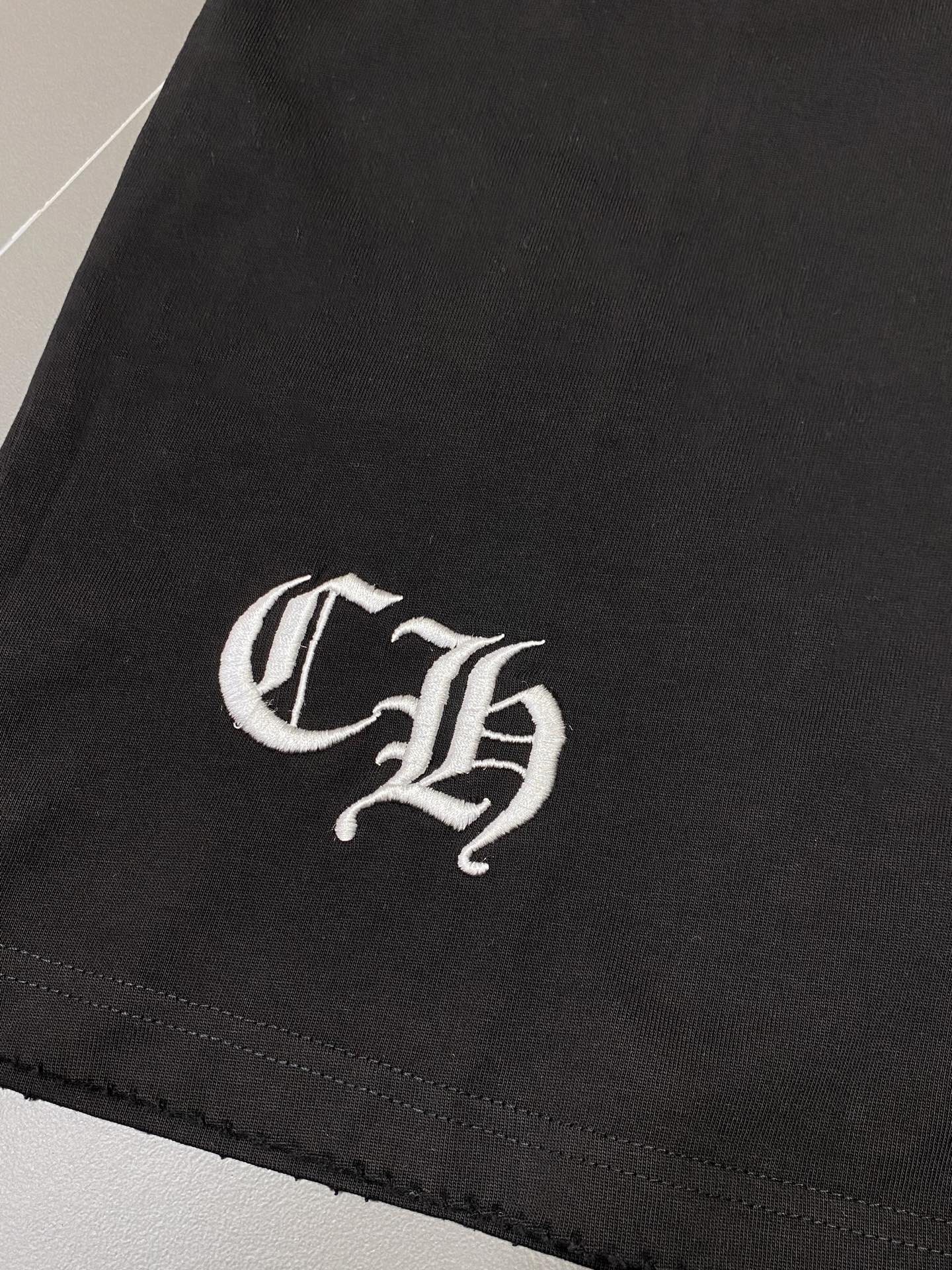 。CHROME HEARTS克罗心💥独家专供新款原单男士休闲春夏短袖 高端  高端版本 时尚百搭爆款⚠️