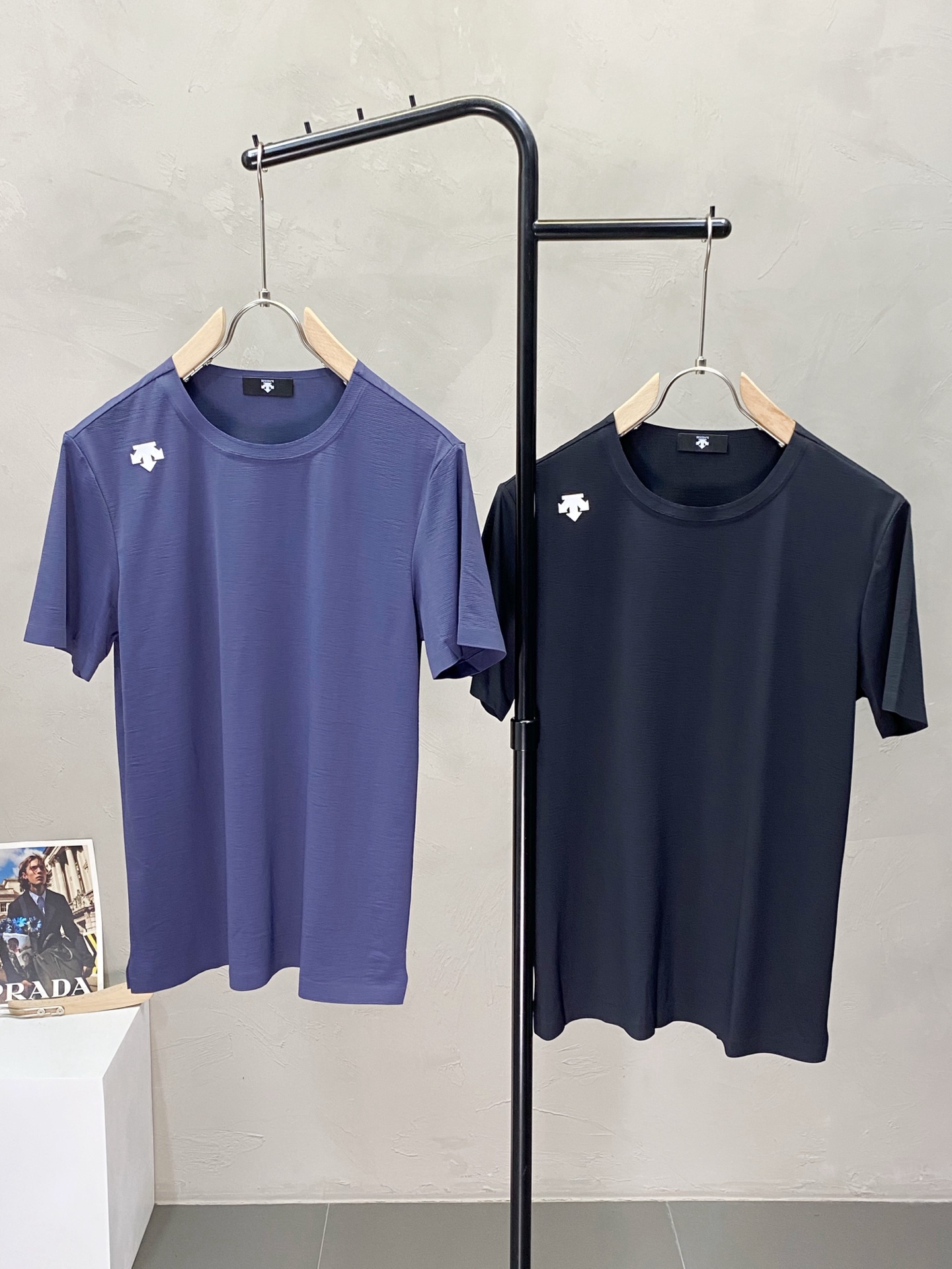 。DESCENTE迪桑特💥独家专供新款原单男士休闲春夏短袖 高端定制 高端版本 时尚百搭爆款⚠️⚠️✨✨